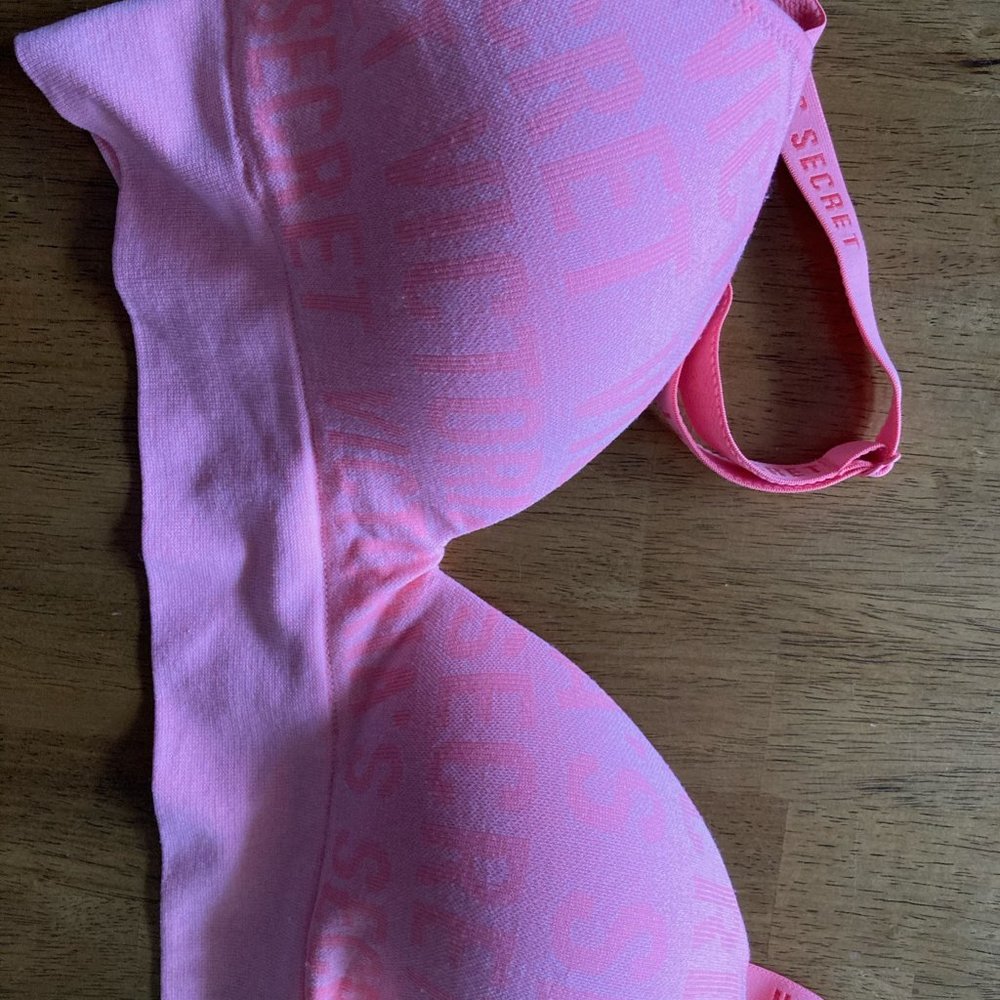 NWOT Pink Victoria's Secret Push-Up Bralette Med